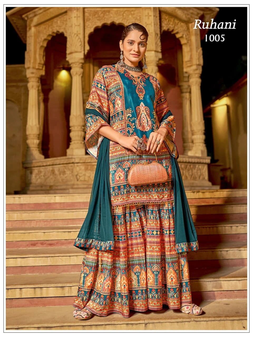 Ruhani Pure Crepe Pakistani Suits 4
