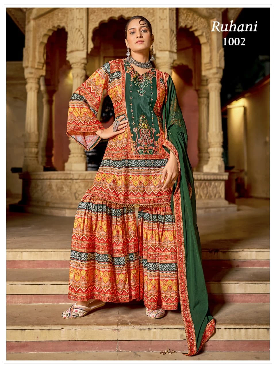 Ruhani Pure Crepe Pakistani Suits 5