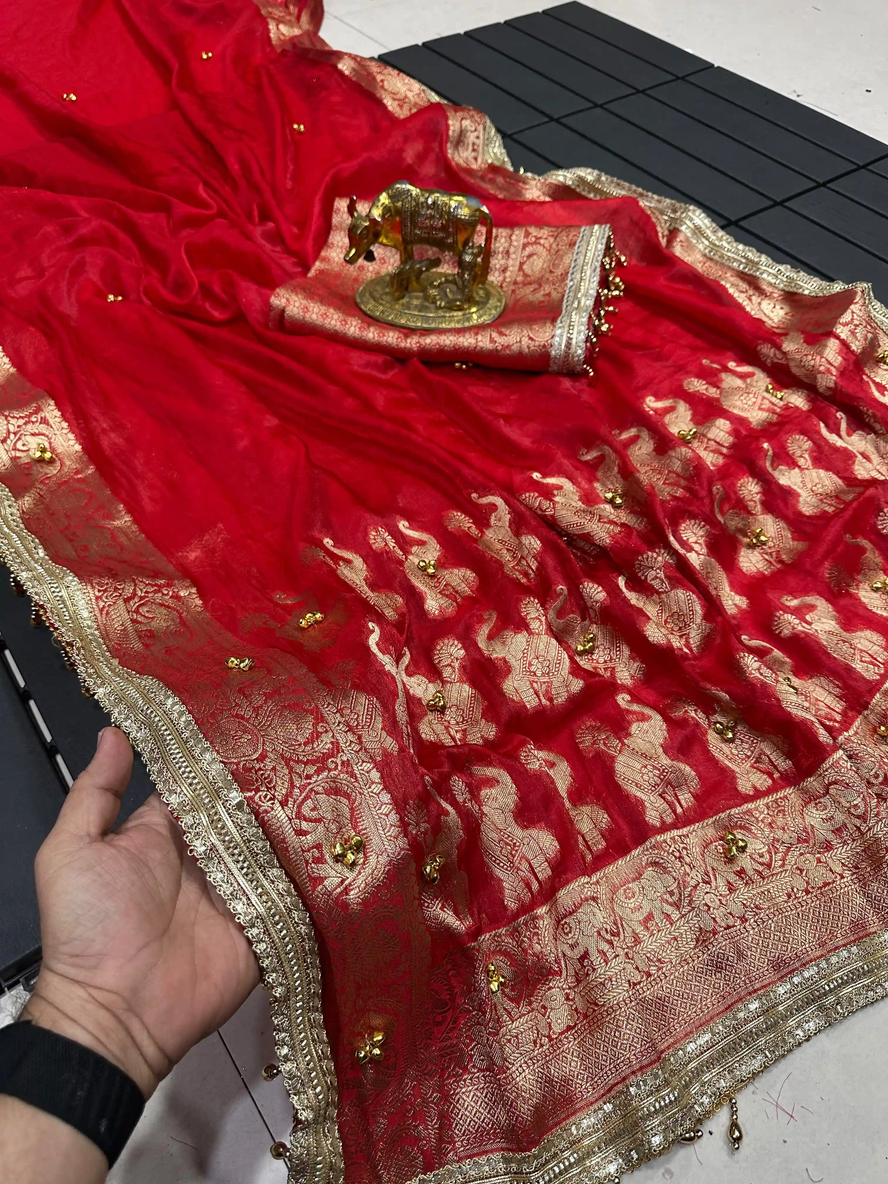 vinayak wholesale Kanjivaram Elephant Pure Tissue Silk Saree With Heavy Ghunghroo Work